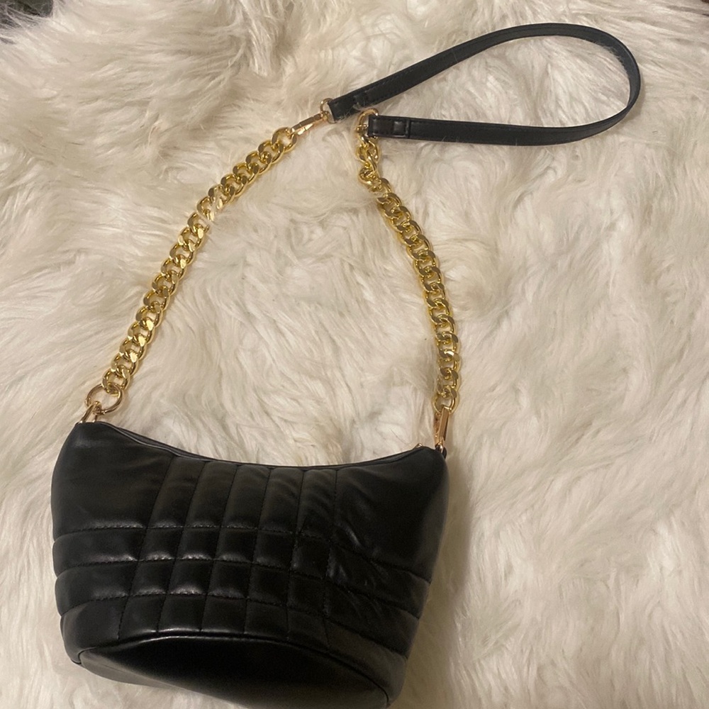 Black & gold shoulder purse